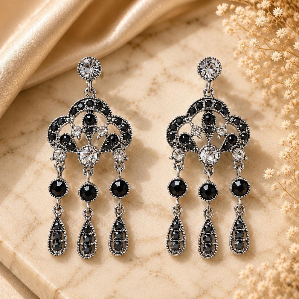Vintage Lizโ Claiborne Victorian Revival Crystal Chandelier Earrings Sample New